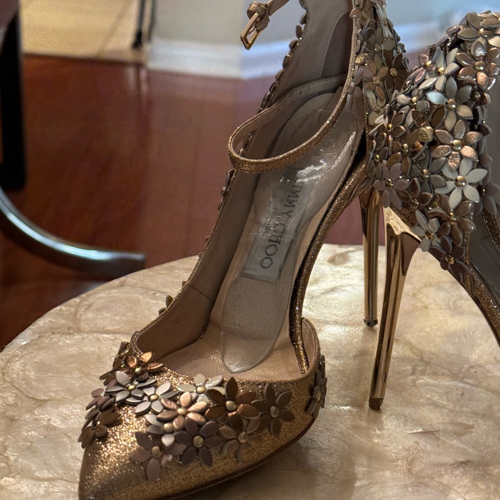 Jimmy Choo NWOT Lorelei Limited Edition Gold-Leather Flowers-Swarovski D’Orsay - Picture 9 of 16